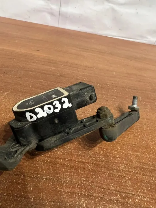 Sensor altura suspensão BMW X5 E70 OEM D2032 image 4