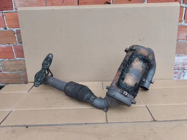 Filtro DPF vazio Ford Mondeo MK5 2.0 TDCI sem inserto image 1