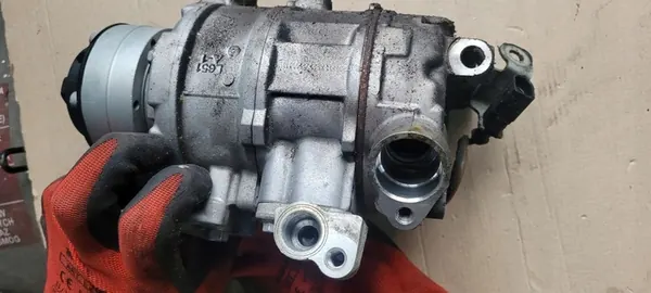 Compressore A/C Audi A7 S7 4.0 TFSI OE 4G0260805F image 8
