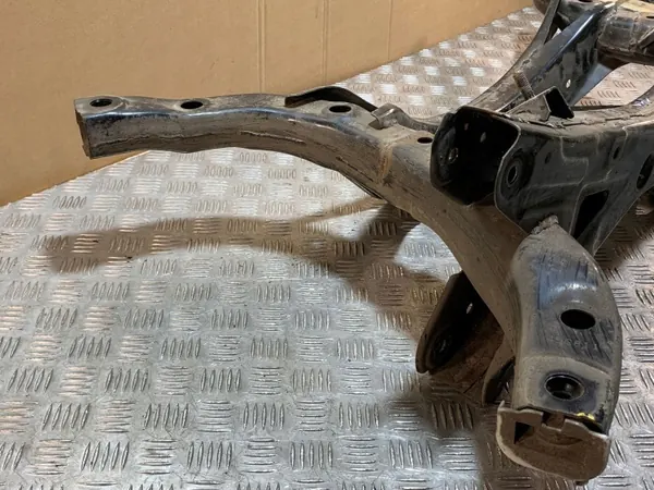 Mazda 3 II Bakfjädring OEM FBZ26246 - Begagnad image 6