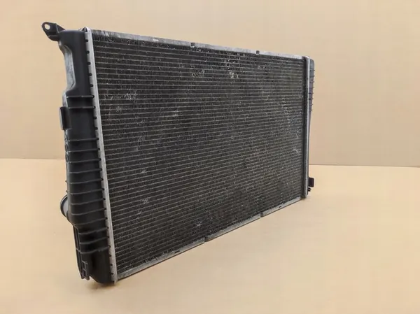 Vattenkylare BMW X3 F25 X4 F26 Manuell image 2