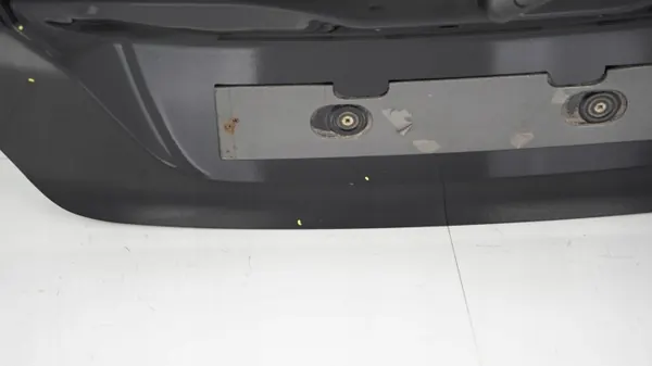 Tapa Maletero Ford Fiesta MK7 OEM 360200537 Usado image 5