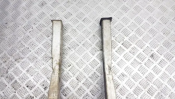 Cadre Auxiliaire Avant Peugeot 5008 2011 OEM AMD64030 image 5