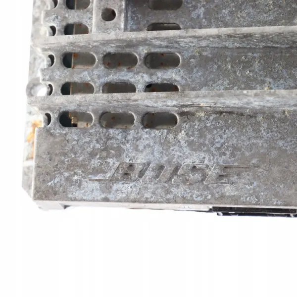 Audi A3 S3 8V Äänenvahvistin OEM 8J0035223A image 5