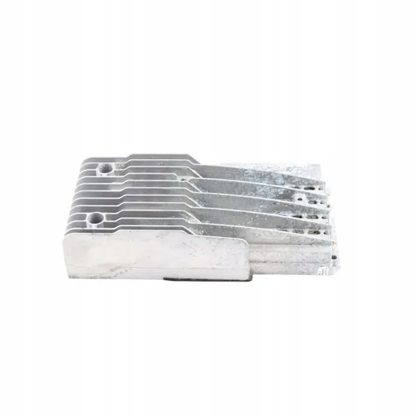 Audi A3 S3 8V Äänenvahvistin OEM 8J0035223A image 7