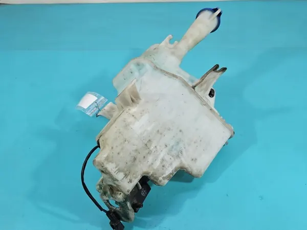 Hyundai OEM 98610-A6000 spolarvätsketank image 4