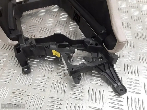 BMW 5-serie F10 mittkonsol armstöd OEM 921689306 image 4