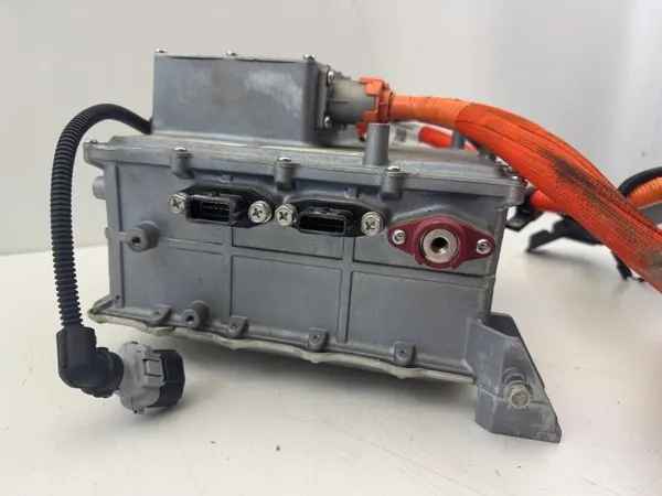 Dacia Spring Lader Converter OEM 296055135R image 10