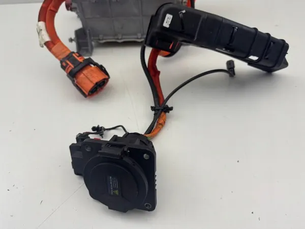 Dacia Spring Lader Converter OEM 296055135R image 3