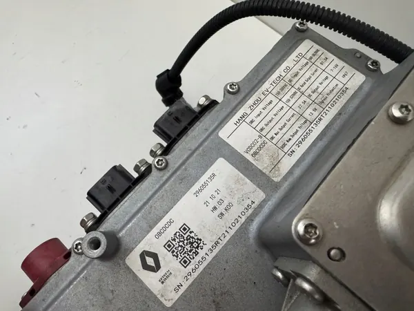 Dacia Spring Lader Converter OEM 296055135R image 5