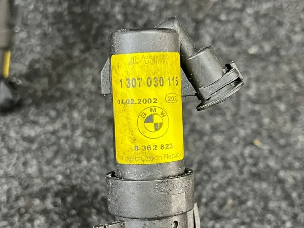 Bico lavador BMW OE 8362823 - Usado image 5