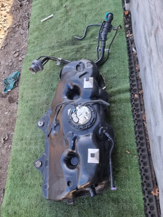 Tanque de combustível completo Toyota Camry VIII OEM image 6