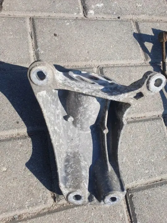 Versnellingsbaksteun OEM 4F0390114B voor 3.0L Diesel image 3