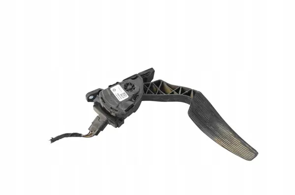 Dodge RAM 1500 DS 2017 Gaspedal image 2