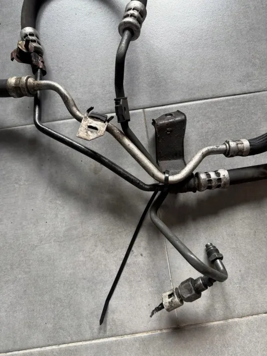 Flexibles direction assistée Renault Scenic Megane 8200057514 image 3