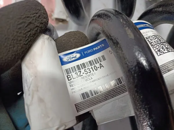Etujousi Ford F150 2012 OEM BL3Z5310A image 7