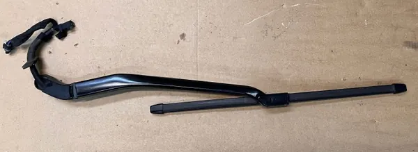 Mercedes-Benz W238 pyyhinvarsiojain OEM A2388204700 image 10