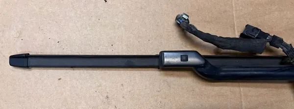 Mercedes-Benz W238 pyyhinvarsiojain OEM A2388204700 image 5