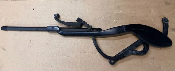 Mercedes-Benz W238 pyyhinvarsiojain OEM A2388204700 image 9