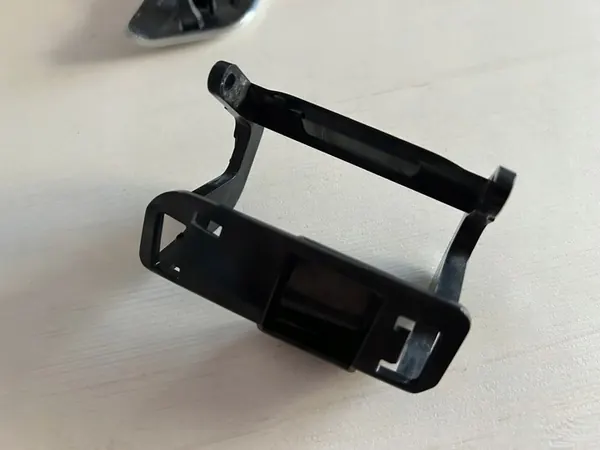 AUDI A6 C8 BASIS 18-23 Tappo tergicristallo sinistro 4K0 OEM image 9