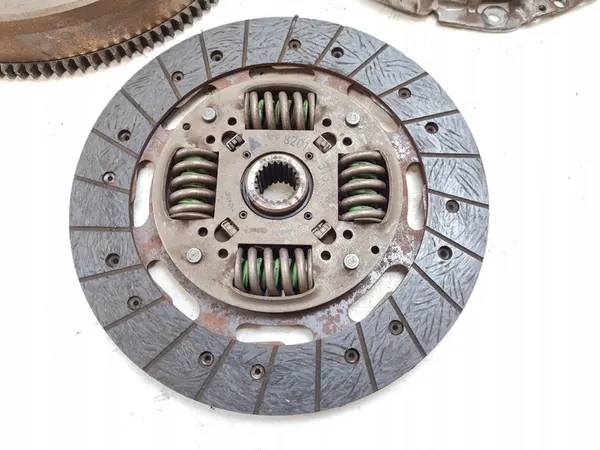 Opel Vivaro Kytkinsetti 2013 8200823873 image 7