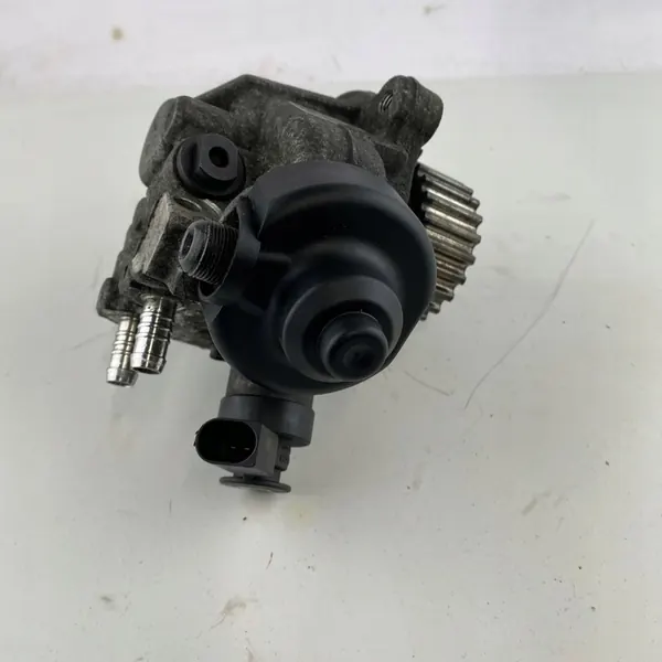 Kraftstoffinjektorpumpe Audi A3 VW Golf 2.0 Seat Skoda 1.6 2.0 TDI image 5