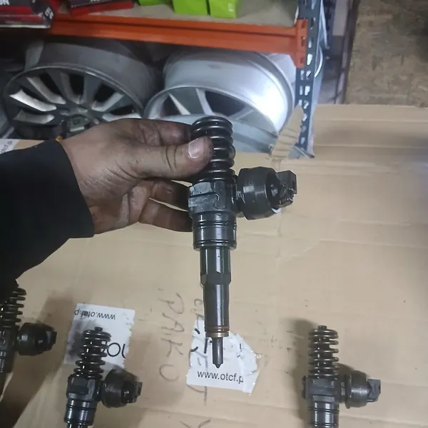 Injetor de combustível 1.9 TDI AVF VW Audi Seat Skoda image 2