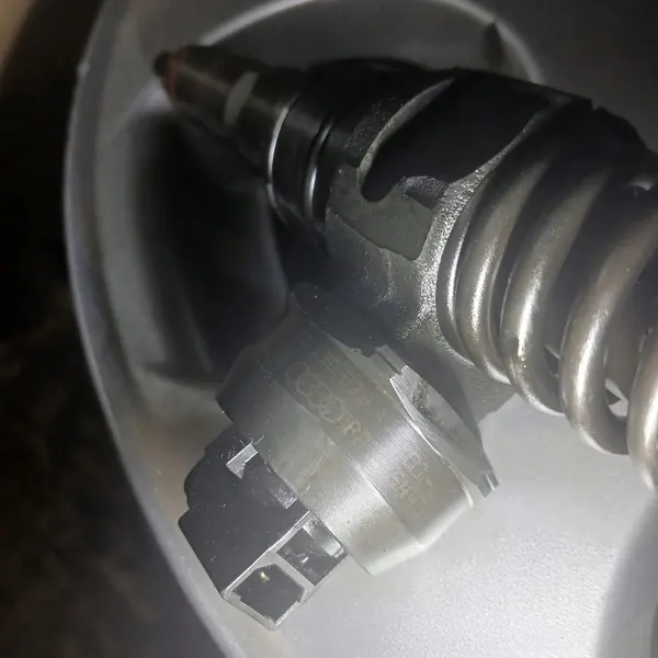 Injetor de combustível 1.9 TDI AVF VW Audi Seat Skoda image 6