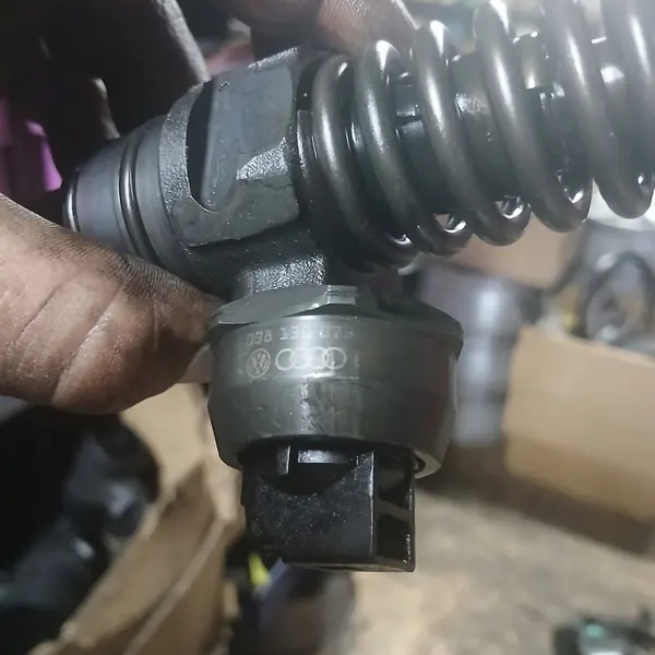 Injetor de combustível 1.9 TDI AVF VW Audi Seat Skoda image 7