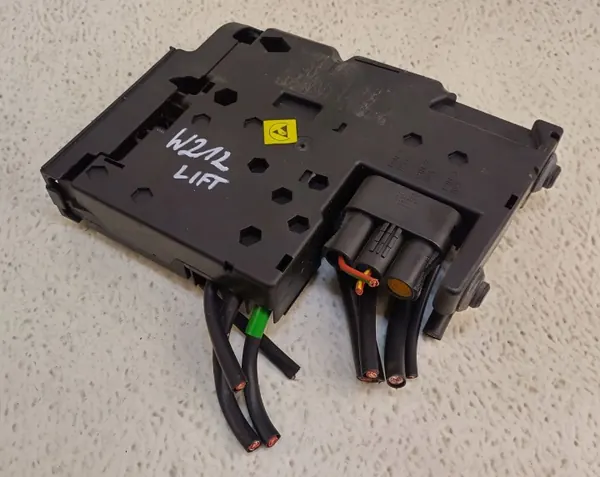 Mercedes Pyroteknisk Laddning OEM A2125406950 Begagnad image 3