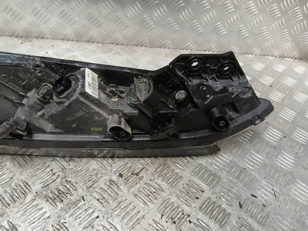 Farol esquerdo Hyundai Kona DRL OEM 92207J90 2017- image 10