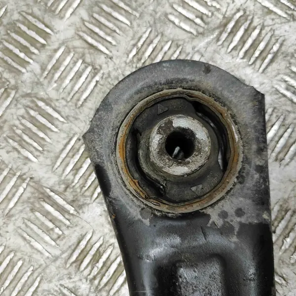 Braccio di Controllo Anteriore Destro VW Caddy IV 1K0407152BL image 3