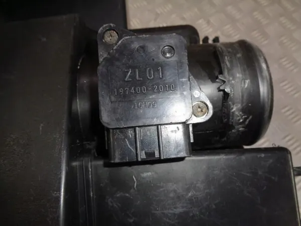 Mazda Luftfiltergehäuse OEM 197400-2010 Gebraucht image 7