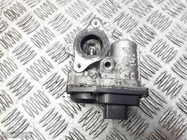EGR-venttiili 1.5DCI Nissan Juke F15 H8201143495 image 2