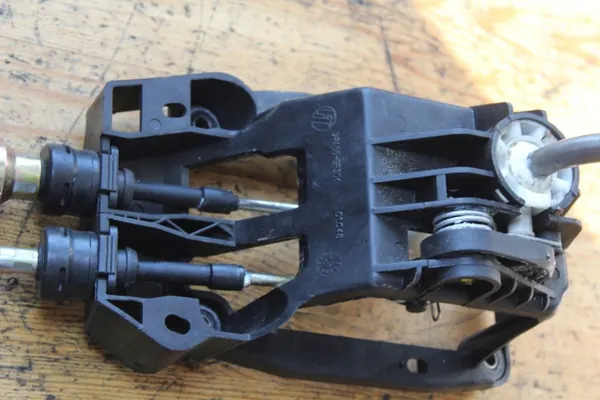 Toyota OE Schaltgestänge OEM E12 1.6 3ZZ HB image 10