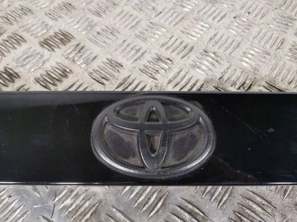 Barra luz matrícula Toyota GT86 OEM C10010069 image 3
