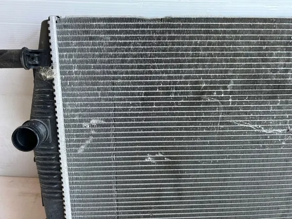 Radiador de agua Renault Scenic III 1.6 DCI image 7