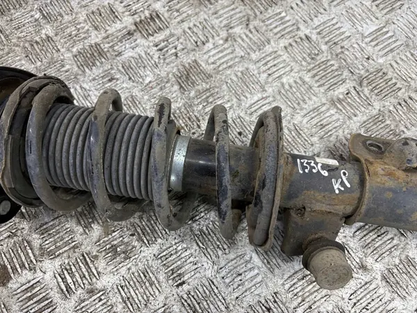 Ammortizzatore anteriore Toyota GT 86 2013 20310CA010 image 3