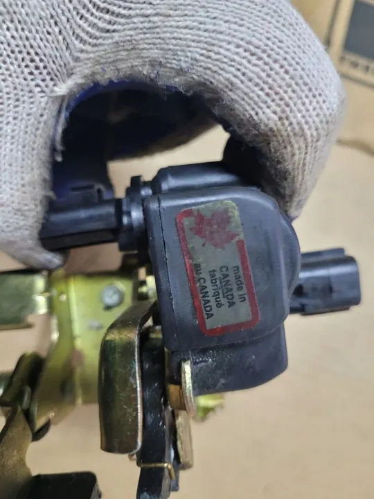 Jeep Cherokee KJ 05-07 Heckklappenglasverriegelung OEM image 3