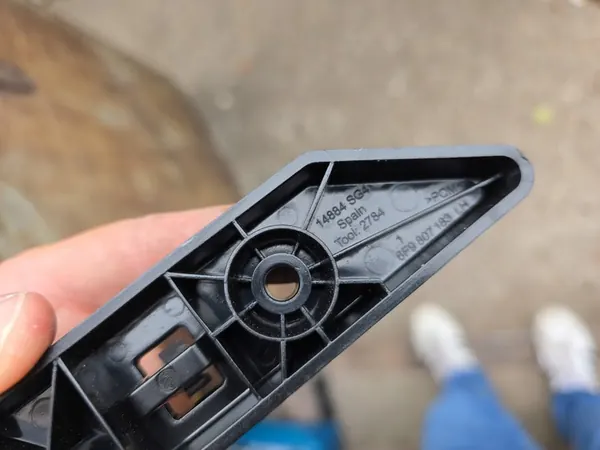 Deslizamento de montagem do para-choque esquerdo dianteiro Seat Arona image 4