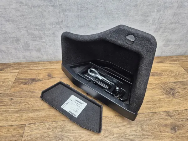 BMW 7284136 Couvercle Batterie Insert Latéral Coffre image 2
