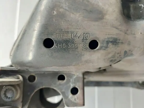 Audi A8 S8 D4 Etuapukehys OEM 4H0399252A image 5