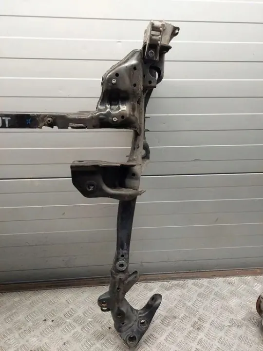 Audi A8 S8 D4 Etuapukehys OEM 4H0399252A image 7