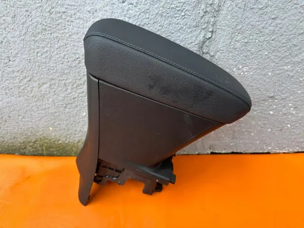 Accoudoir OPEL CORSA F OEM - Pièce d'origine d'occasion image 2