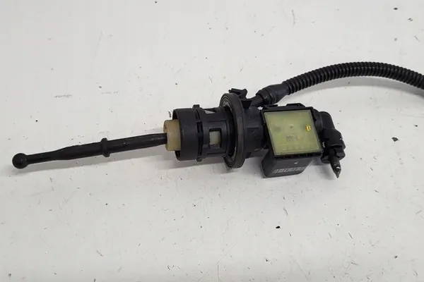 Kupplungs cylinder VW PASSAT VARIANT B7 3C0721388K image 5