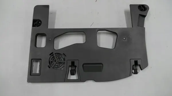 BMW F44 Cache Console Inférieur Droit OEM 6823301 image 2