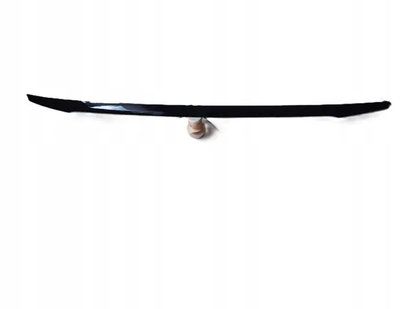 Moldura Cromada Traseira - Mercedes C-Class W205 Sedan - Preta image 1