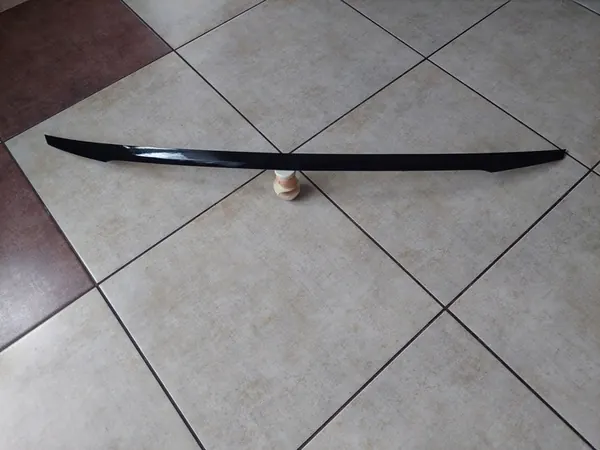 Moldura Cromada Traseira - Mercedes C-Class W205 Sedan - Preta image 2