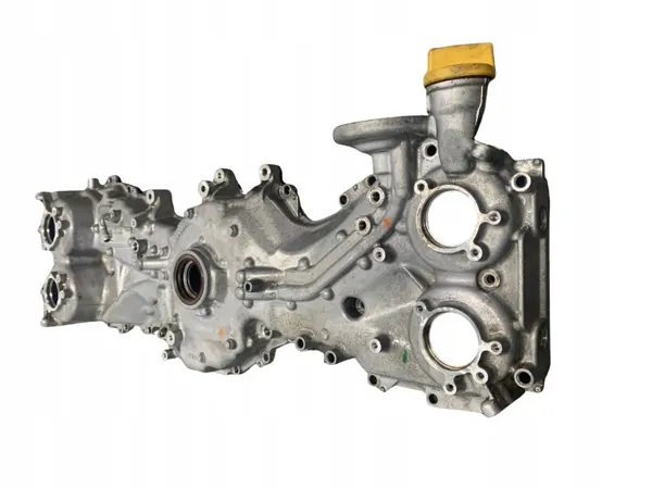 Couver de distribution OEM 13108AA220 avec pompe à huile image 4