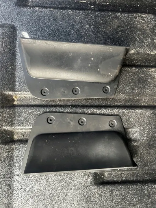 OEM 9839759680/9839759880 Salpicaderos delanteros L+R image 2